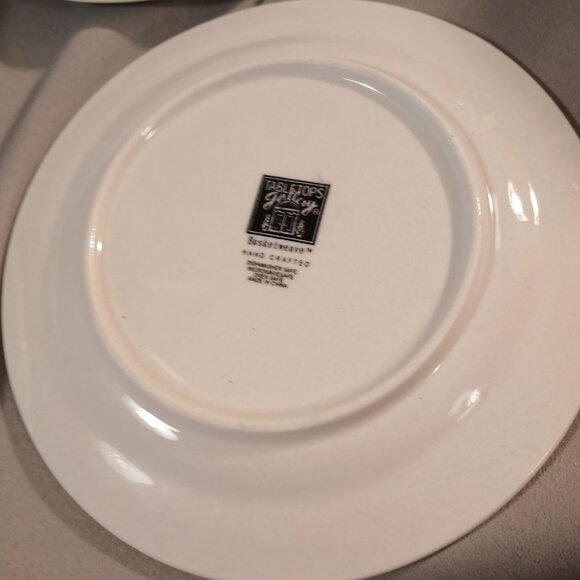 Tabletops Unlimited Gallery Basketweave 6 Bread and Butter Plates 6" Preowned - Picture 4 of 10